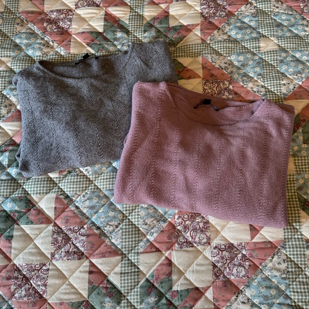 Cyrus Gray and Pink Crew Neck Sweaters Soft Knit Collection